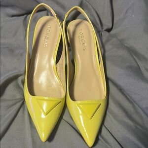 Vibrant Yellow Patent Leather Slingback Kitten Heel